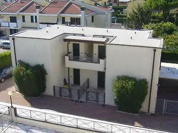 Vecchio Faro Hotel *